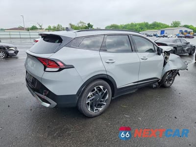 Trzecie zdjęcie samochodu z tyłu: 2025 KIA SPORTAGE SX PRESTIGE VIN:5XYK53DF5SG290436 - miniatura
