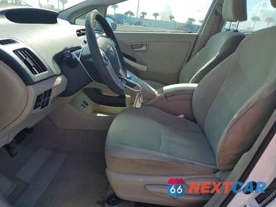 Zdjęcie 7 z 12 samochodu: 2010 TOYOTA PRIUS III VIN:JTDKN3DU3A0004568 - miniatura