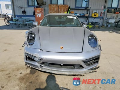 Piąte zdjęcie samochodu w środku: 2022 PORSCHE 911 CARRERA S VIN:WP0AB2A99NS221891 - miniatura