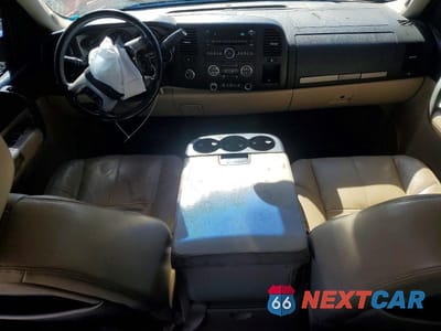 Zdjęcie 8 z 12 samochodu: 2009 CHEVROLET SILVERADO K1500 LT VIN:3GCEK23309G153911 - miniatura