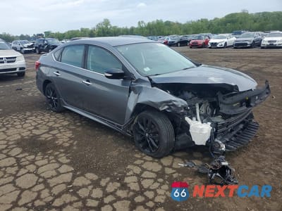 Czwarte zdjęcie samochodu z boku: 2018 NISSAN SENTRA SR VIN:3N1AB7AP9JY282524 - miniatura