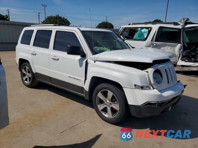 Czwarte zdjęcie samochodu z boku: 2017 JEEP PATRIOT LATITUDE VIN:1C4NJPFA6HD132860 - miniatura