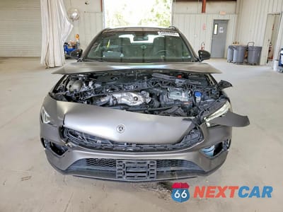 Piąte zdjęcie samochodu w środku: 2020 MERCEDES-BENZ CLA 250 VIN:W1K5J4GB1LN124082 - miniatura