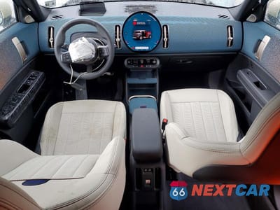 Zdjęcie 8 z 12 samochodu: 2026 MINI COUNTRYMAN S ALL4 VIN:WMZ23GA05T7U53923 - miniatura