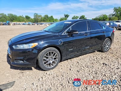 2016 FORD FUSION SE PHEV 3FA6P0PU1GR373241 - główne zdjęcie licytacji z USA - miniatura