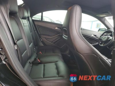 Zdjęcie 10 z 12 samochodu: 2019 MERCEDES-BENZ CLA 250 VIN:WDDSJ4EB2KN749885 - miniatura