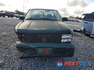 Piąte zdjęcie samochodu w środku: 2002 GMC SONOMA VIN:1GTCS195828178707 - miniatura