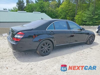 Trzecie zdjęcie samochodu z tyłu: 2008 MERCEDES-BENZ S 550 4MATIC VIN:WDDNG86X38A192692 - miniatura