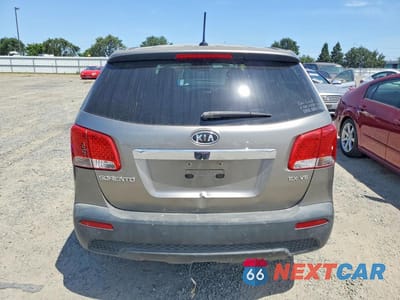 Zdjęcie 6 z 13 samochodu: 2011 KIA SORENTO EX VIN:5XYKU4A21BG024146 - miniatura