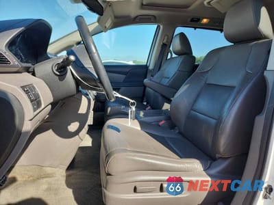 Zdjęcie 7 z 13 samochodu: 2016 HONDA ODYSSEY TOURING VIN:5FNRL5H97GB001558 - miniatura