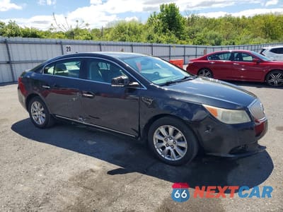 Czwarte zdjęcie samochodu z boku: 2012 BUICK LACROSSE VIN:1G4GC5GR5CF333282 - miniatura