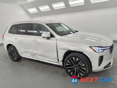 Czwarte zdjęcie samochodu z boku: 2025 VOLVO XC90 PLUS VIN:YV4H60PB9S1377669 - miniatura