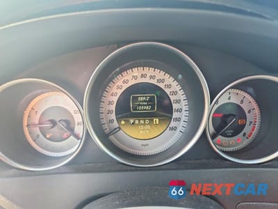 Zdjęcie 9 z 12 samochodu: 2012 MERCEDES-BENZ C 250 VIN:WDDGJ4HB0CF765726 - miniatura