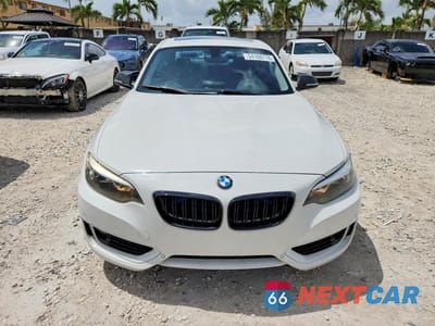 Piąte zdjęcie samochodu w środku: 2014 BMW 228 I VIN:WBA1F5C51EV256274 - miniatura