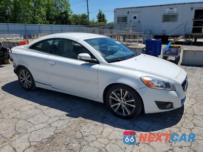 Czwarte zdjęcie samochodu z boku: 2011 VOLVO C70 VIN:YV1672MC0BJ107076 - miniatura