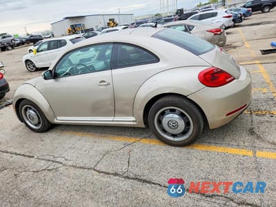 Drugie zdjęcie samochodu z przodu: 2012 VOLKSWAGEN BEETLE VIN:3VWJP7ATXCM648770 - miniatura