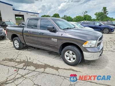Czwarte zdjęcie samochodu z boku: 2023 RAM 1500 CLASSIC TRADESMAN VIN:1C6RR7KG5PS545522 - miniatura