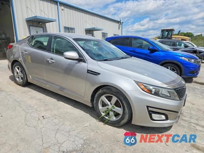 Czwarte zdjęcie samochodu z boku: 2014 KIA OPTIMA LX VIN:5XXGM4A70EG300312 - miniatura