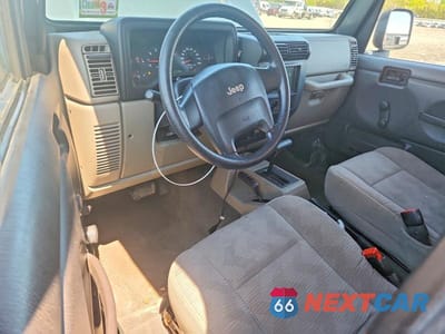 Zdjęcie 10 z 14 samochodu: 2005 JEEP WRANGLER / TJ SE VIN:1J4FA29S35P371315 - miniatura