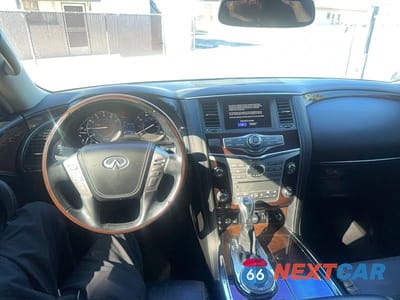 Zdjęcie 9 z 14 samochodu: 2019 INFINITI QX80 LUXE VIN:JN8AZ2NF8K9685855 - miniatura