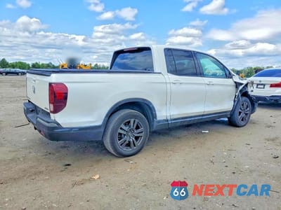 Trzecie zdjęcie samochodu z tyłu: 2019 HONDA RIDGELINE SPORT VIN:5FPYK3F15KB047938 - miniatura