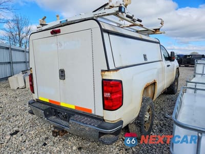Trzecie zdjęcie samochodu z tyłu: 2017 CHEVROLET SILVERADO K2500 HEAVY DUTY VIN:1GC0KUEG9HZ267801 - miniatura