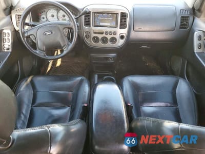 Zdjęcie 8 z 13 samochodu: 2003 FORD ESCAPE LIMITED VIN:1FMCU94173KC66810 - miniatura