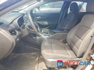 Zdjęcie 7 z 12 samochodu: 2020 CHEVROLET MALIBU LS VIN:1G1ZB5ST1LF023481 - miniatura