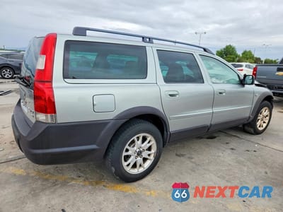 Trzecie zdjęcie samochodu z tyłu: 2004 VOLVO XC70 VIN:YV1SZ59H841124421 - miniatura