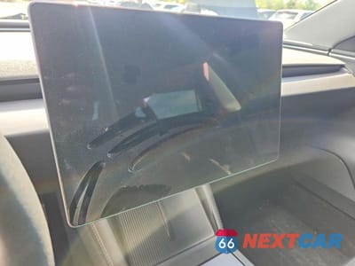 Zdjęcie 9 z 13 samochodu: 2025 TESLA MODEL 3 VIN:5YJ3E1EA7SF992650 - miniatura