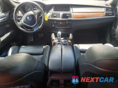 Zdjęcie 8 z 14 samochodu: 2013 BMW X6 XDRIVE35I VIN:5UXFG2C50DL784756 - miniatura