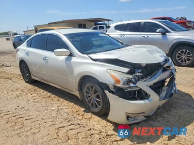 Czwarte zdjęcie samochodu z boku: 2013 NISSAN ALTIMA 2.5 VIN:1N4AL3AP9DN541359 - miniatura