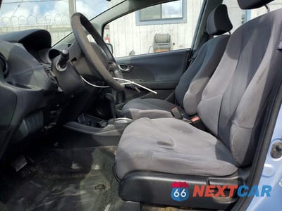 Zdjęcie 7 z 13 samochodu: 2009 HONDA FIT VIN:JHMGE882X9S060565 - miniatura