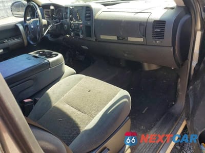 Zdjęcie 8 z 12 samochodu: 2007 CHEVROLET SILVERADO K1500 VIN:2GCEK19J271720142 - miniatura