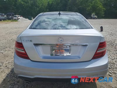 Zdjęcie 6 z 12 samochodu: 2012 MERCEDES-BENZ C 250 VIN:WDDGJ4HB8CF901892 - miniatura
