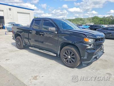 Czwarte zdjęcie samochodu z boku: 2019 CHEVROLET SILVERADO C1500 CUSTOM VIN:1GCRWBEH6KZ395946 - miniatura