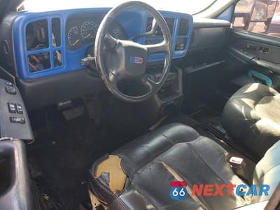 Zdjęcie 8 z 12 samochodu: 2002 GMC NEW SIERRA K1500 VIN:2GTEK19T721266092 - miniatura