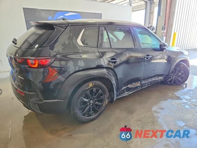 Trzecie zdjęcie samochodu z tyłu: 2025 MAZDA CX-50 PREMIUM VIN:7MMVABDM0SN385559 - miniatura