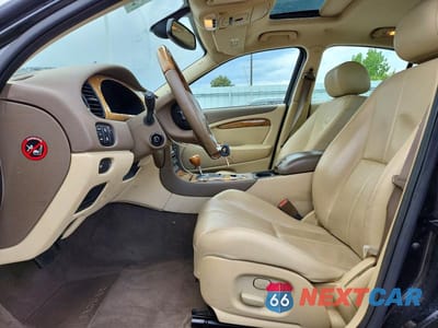 Zdjęcie 7 z 12 samochodu: 2005 JAGUAR S-TYPE 4.2 VIN:SAJWA01U95HN25108 - miniatura