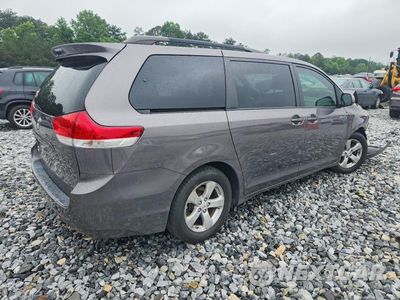 Trzecie zdjęcie samochodu z tyłu: 2012 TOYOTA SIENNA LE VIN:5TDKK3DC0CS264653 - miniatura