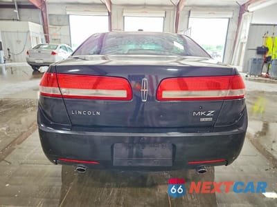 Zdjęcie 6 z 12 samochodu: 2012 LINCOLN MKZ VIN:3LNHL2JC5CR824722 - miniatura