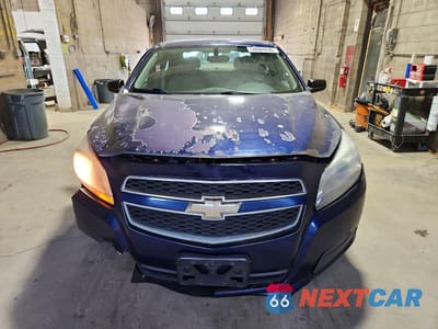 Piąte zdjęcie samochodu w środku: 2013 CHEVROLET MALIBU LS VIN:1G11A5SA1DU108722 - miniatura