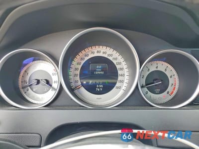Zdjęcie 9 z 12 samochodu: 2013 MERCEDES-BENZ C 250 VIN:WDDGF4HB6DA865071 - miniatura