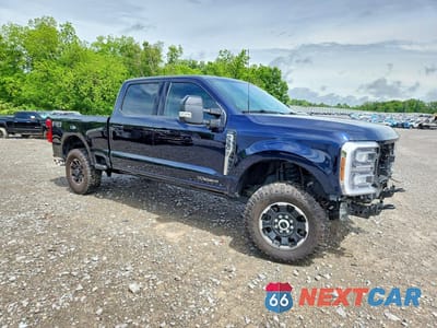 Czwarte zdjęcie samochodu z boku: 2025 FORD F350 SUPER DUTY VIN:1FT8W3BT4SEC89139 - miniatura