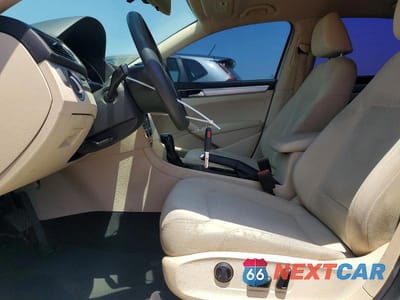 Zdjęcie 7 z 12 samochodu: 2018 VOLKSWAGEN PASSAT S VIN:1VWAA7A3XJC044460 - miniatura