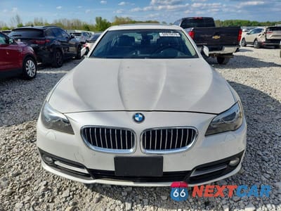 Piąte zdjęcie samochodu w środku: 2016 BMW 528 XI VIN:WBA5A7C55GG147416 - miniatura