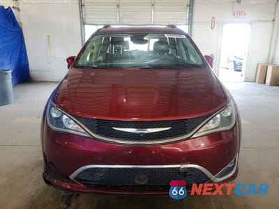 Piąte zdjęcie samochodu w środku: 2017 CHRYSLER PACIFICA TOURING L PLUS VIN:2C4RC1EG5HR564870 - miniatura