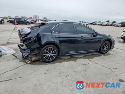 Trzecie zdjęcie samochodu z tyłu: 2024 TOYOTA CAMRY SE VIN:4T1G11AK0RU877803 - miniatura