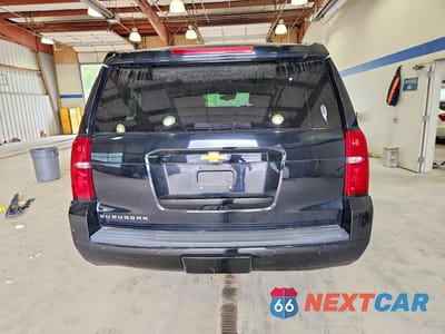 Zdjęcie 6 z 13 samochodu: 2017 CHEVROLET SUBURBAN K1500 LT VIN:1GNSKHKC3HR301661 - miniatura