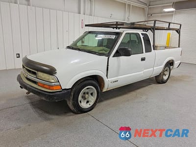 2000 CHEVROLET S TRUCK S10 1GCCS19W1Y8176010 - główne zdjęcie licytacji z USA - miniatura